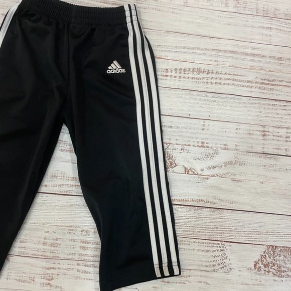 Boys Adidas Classic Tricot Track Pant - Picture 2 of 4